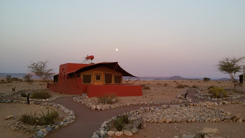 28427899864_8c39cb6422_o